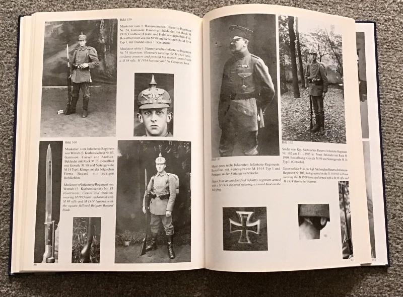 Collector Books-'German Uniforms and Bayonets 1841-1945' — image 4