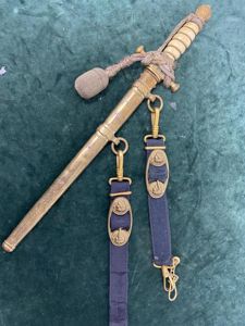 A MOST UNUSUAL IMPERIAL/WEIMAR GERMAN NAVAL DAGGER COMPLETE WITH STRAPS …