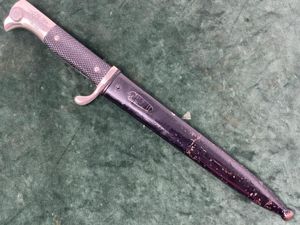 EICKHORN SHORT DRESS BAYONET WITH PANZER POMMEL DESIGN.