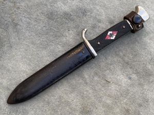 AN EARLY HITLER YOUTH DAGGER WITH FULL MOTTO.