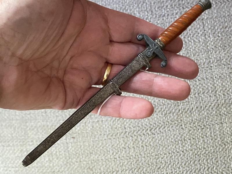 MINIATURE ARMY DAGGER BY HORSTER. — image 10