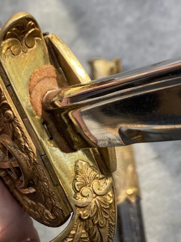 A VERY GOOD EXAMPLE OF A WEIMAR/THIRD REICH PERIOD NAVAL OFFICERS SWORD. — image 8