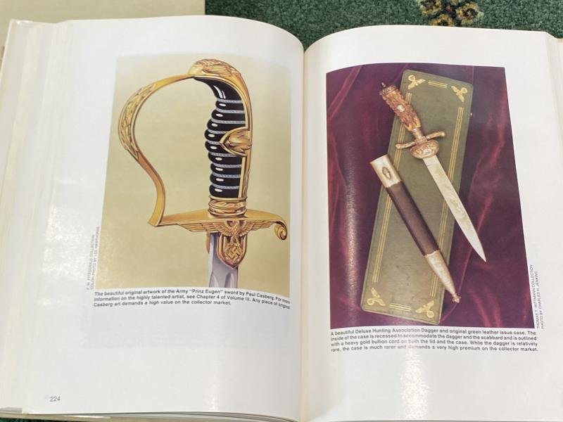 COLLECTING THE EDGED WEAPONS OF THE THIRD REICH VOL V. — image 6