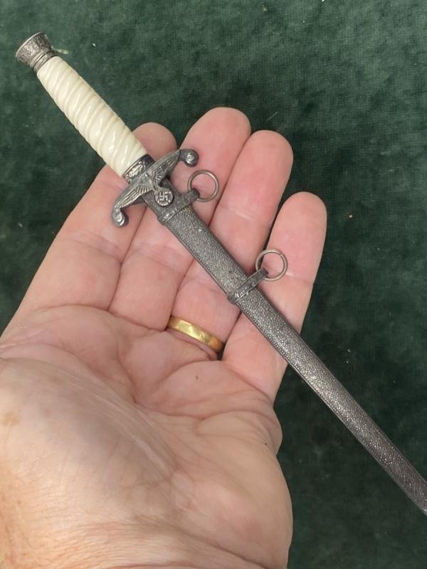 A SUPER AND MINT CONDITIONED MINIATURE ARMY DAGGER BY HORSTER. — image 10