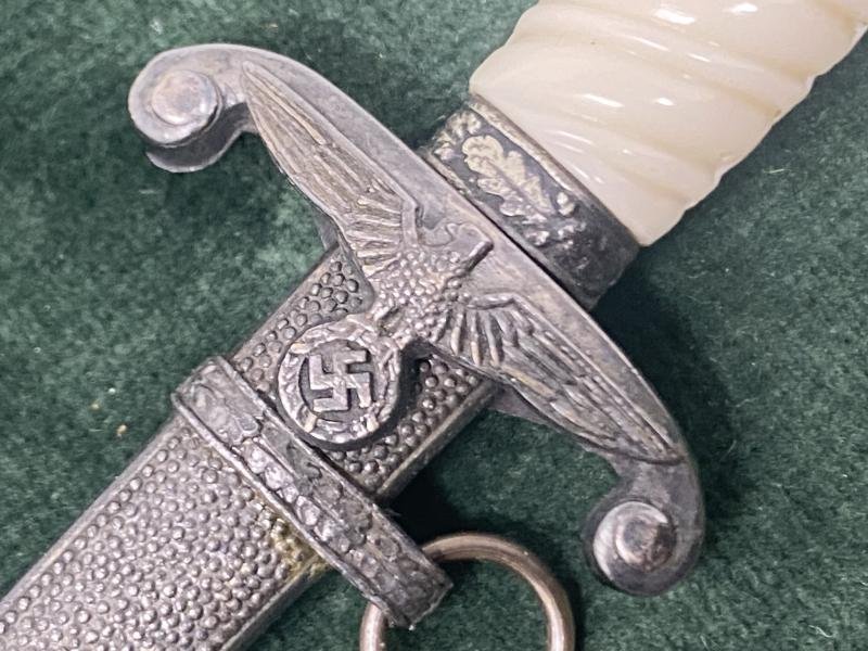 A SUPER AND MINT CONDITIONED MINIATURE ARMY DAGGER BY HORSTER. — image 4