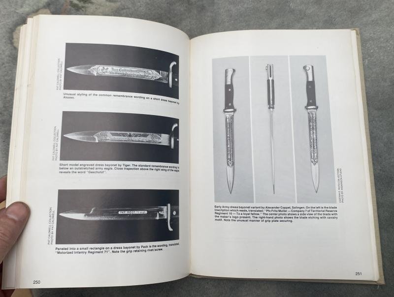EDGED WEAPONS OF THE THIRD REICH VOL IV. — image 4