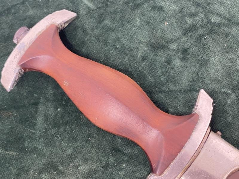 A VERY NICE EXAMPLE OF A SA MANS DAGGER RZM PERIOD WITH HANGER. — image 6