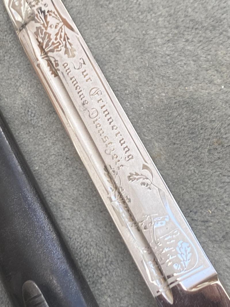 A RARE SHORT DRESS BAYONET WITH A 'MEMORY OF MY SERVICE TIME' ETCHED BLADE BY E.P & S. — image 3