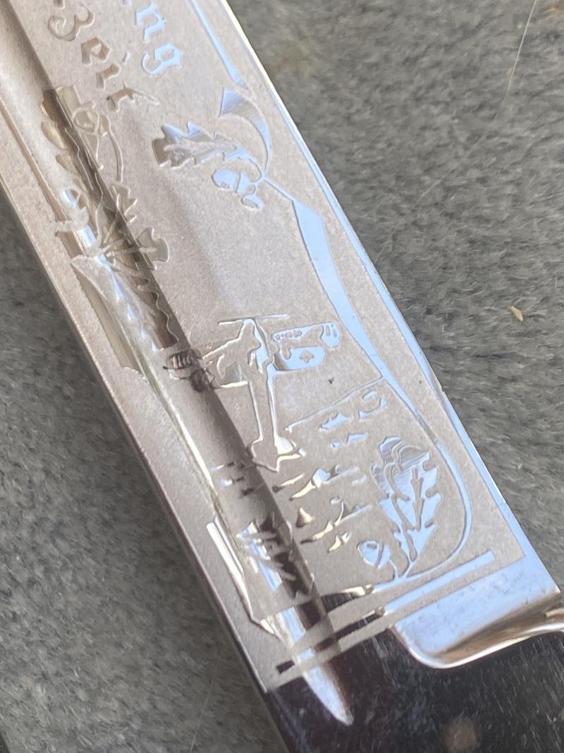 A RARE SHORT DRESS BAYONET WITH A 'MEMORY OF MY SERVICE TIME' ETCHED BLADE BY E.P & S. — image 4