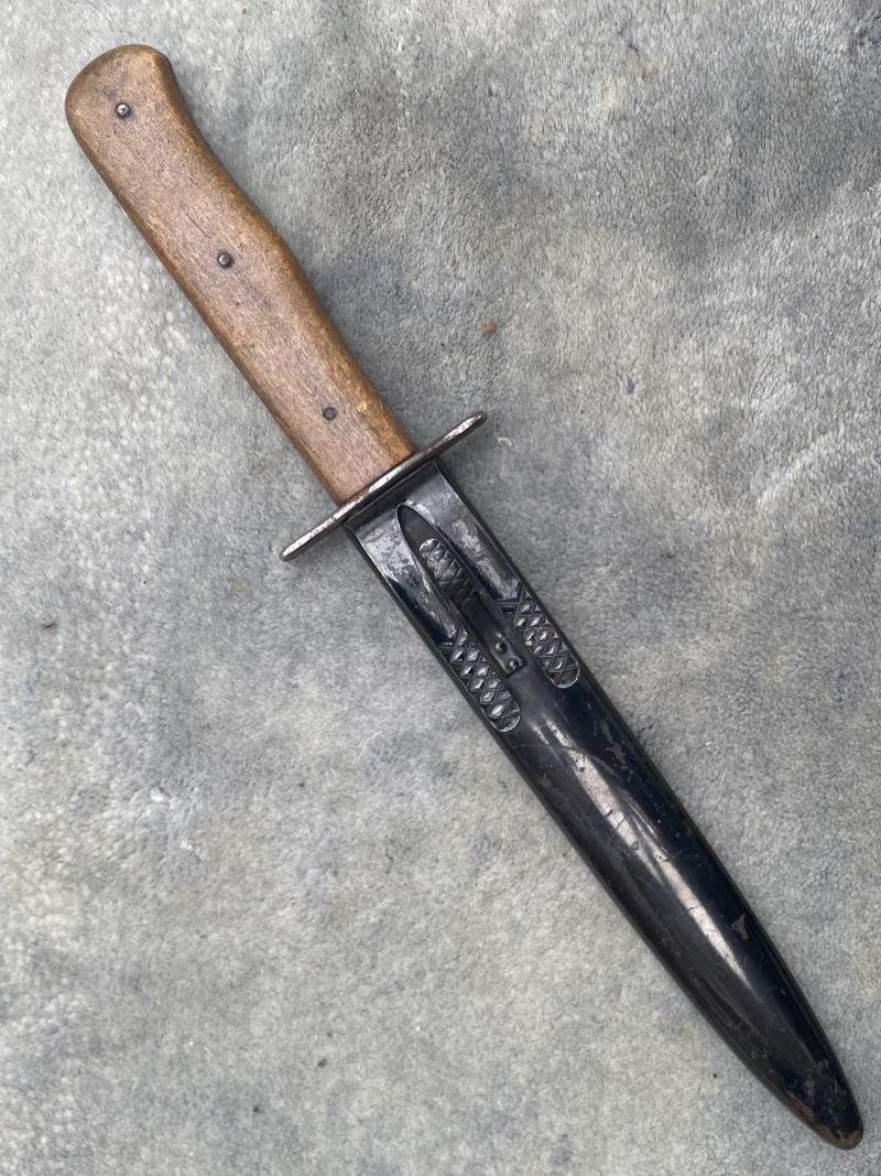 A LUFTWAFFE FIGHTING KNIFE WITH 'Rb' MARKED BLADE AND ALSO THE '5'. — image 5