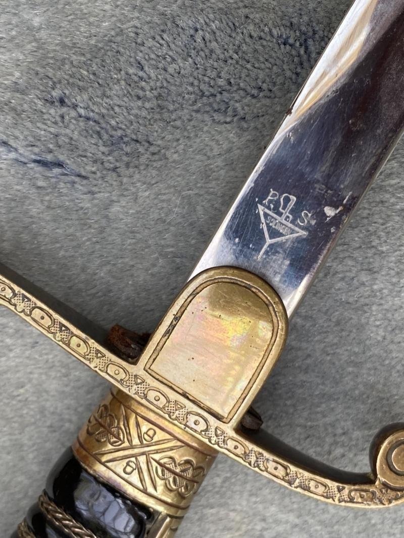 EARLY ALL BRASS WHERMACHT OFFICERS SWORD BY RARE MAKER. — image 5