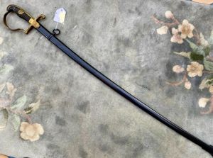A VERY EARLY ALL BRASS 'WRANGLE' OFFICERS SWORD.