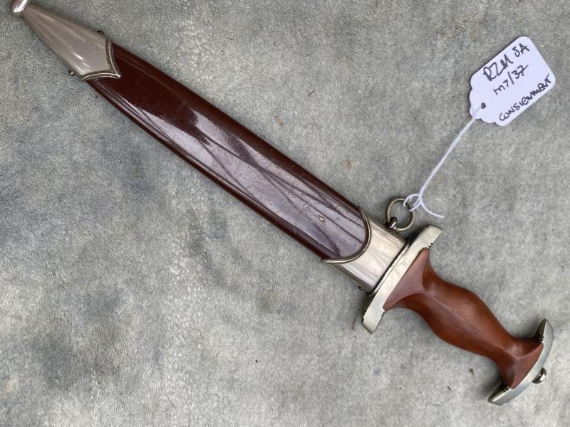 A STUNNING 99% MINT EARLY RZM PERIOD SA DAGGER. — image 5