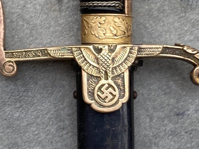 AN UNUSUAL EARLY OFFICERS PARADE SWORD BY ROBERT KLAAS. — image 4