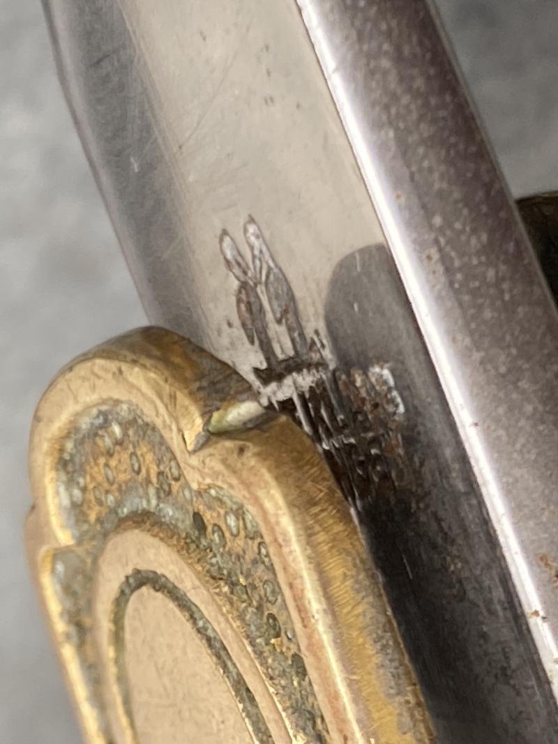 AN UNUSUAL EARLY OFFICERS PARADE SWORD BY ROBERT KLAAS. — image 8