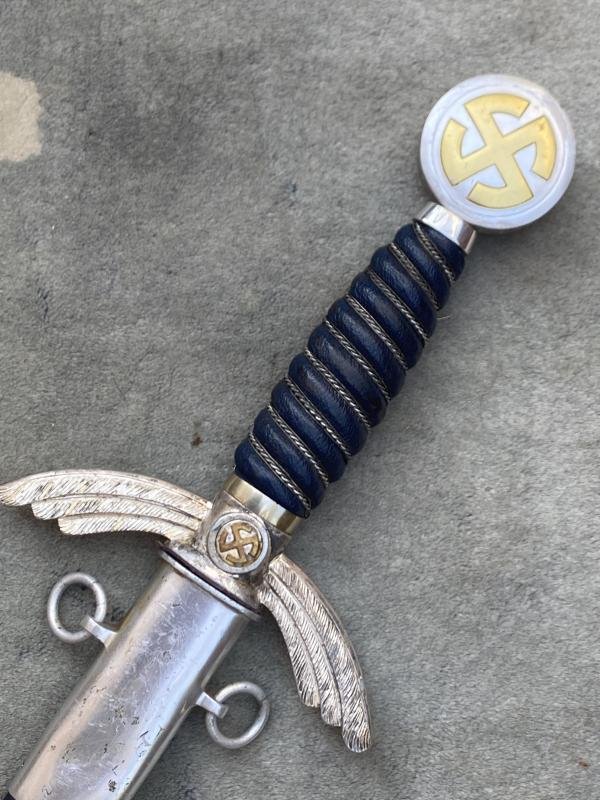 LUFTWAFFE OFFICERS PARADE SWORD 'FLIEGERSCHWERT'. — image 6