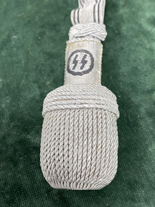 A BEAUTIFUL SS OFFICERS BULLION SWORD KNOT! — image 3