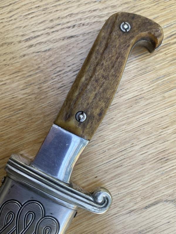 A VERY EARLY AND RARE 'FULL STAG' RAD HEWER. — image 4