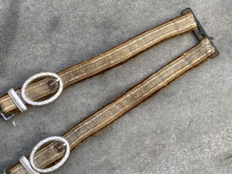 'SPECIAL OFFERING' - ARMY DAGGER COMPLETE WITH A SET OF STRAPS. — image 5