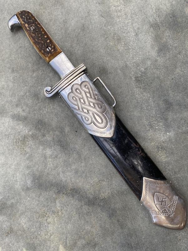 'SPECIAL OFFERING' - EARLY RAD HEWER BY CARL EICKHORN. — image 2