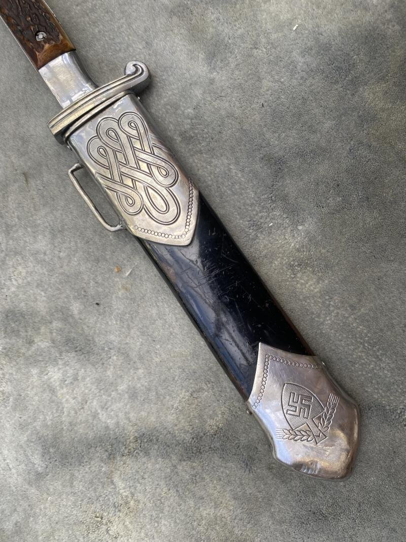 'SPECIAL OFFERING' - EARLY RAD HEWER BY CARL EICKHORN. — image 4