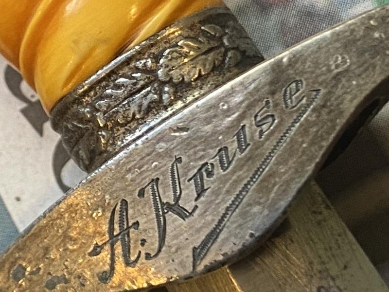 A PERSONALISED/NAMED ARMY DAGGER IDENTIFIED TO AN OFFICER BY ALCOSO WITH STRAPS AND KNOT. — image 9