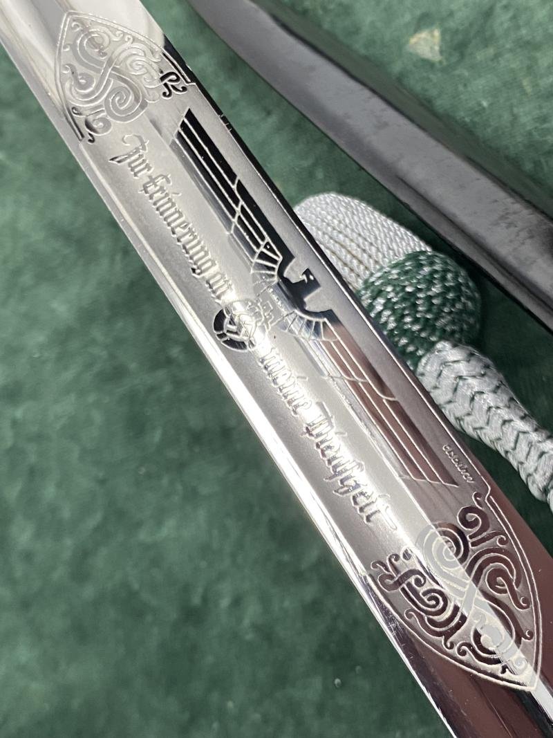 A MINT, LONG SINGLE ETCHED DRESS BAYONET WITH MATCHING MINIATURE!! — image 9