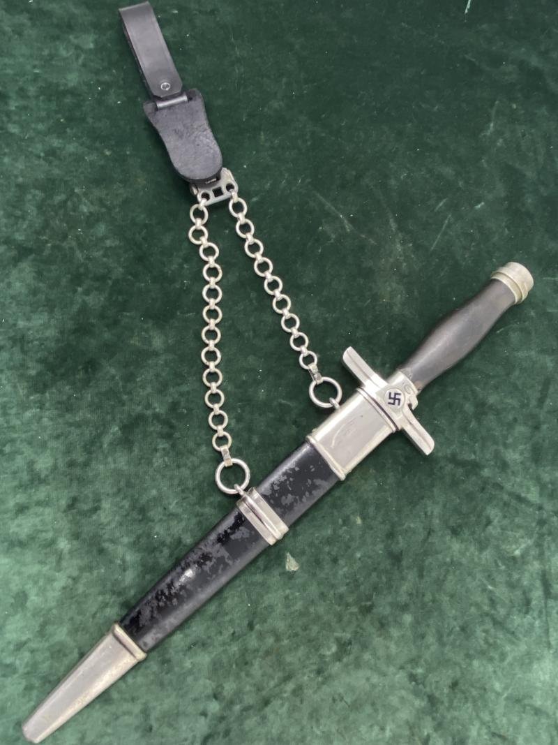A POSTSCHUTZ OFFICERS DAGGER BY WEYERSBERG — image 4