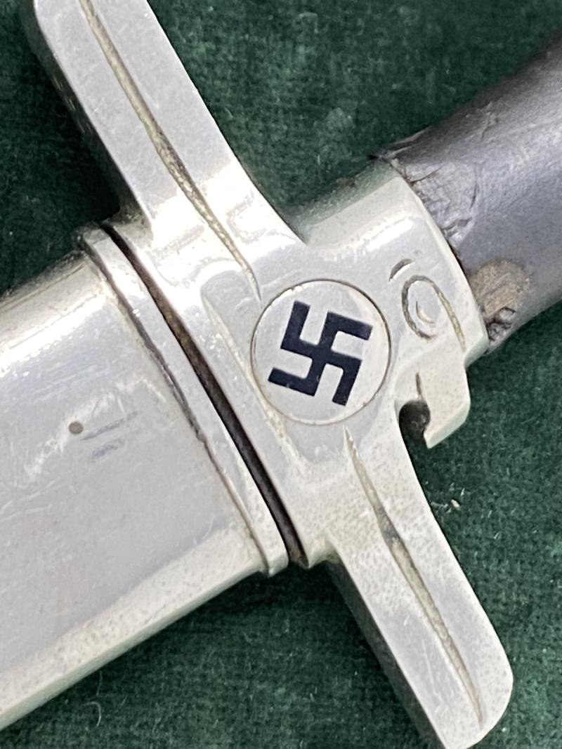 A POSTSCHUTZ OFFICERS DAGGER BY WEYERSBERG — image 6