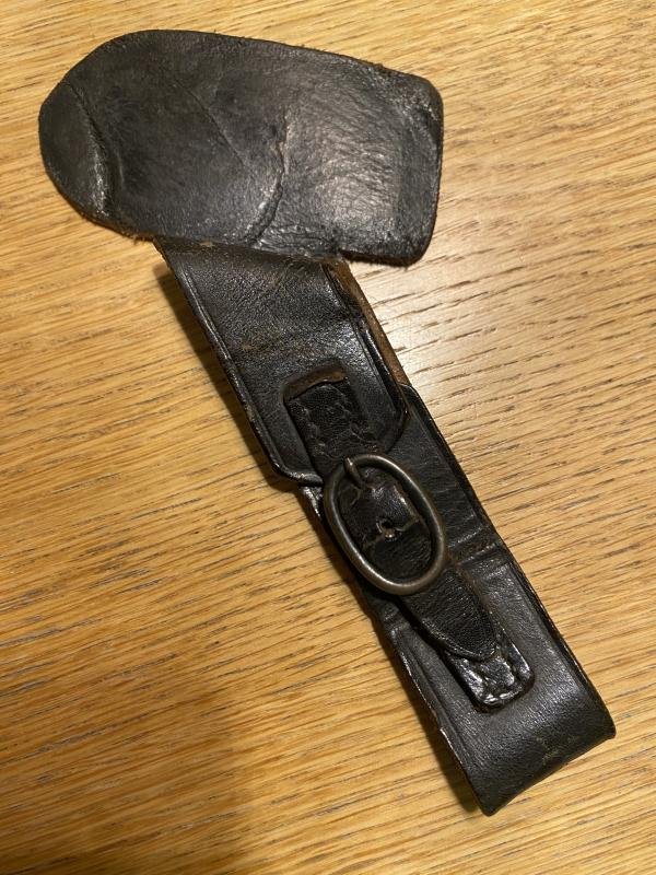 WONDERFUL VERY EARLY LEATHER HANGER FOR RAD HEWER. — image 5