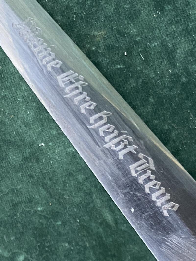 AN EARLY '33 SS DAGGER BY KLAAS WITH PERSONALISATION, SS NUMBERS AND TRIPLE HANGER!!! — image 9