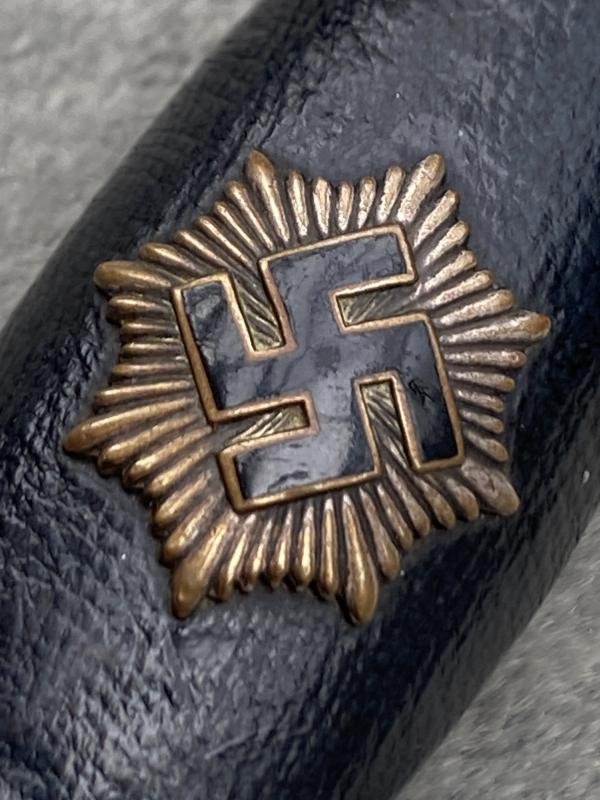 A BEAUTIFUL EXAMPLE OF A RLB 2nd Patt OFFICERS DAGGER WITH STRAPS. — image 9