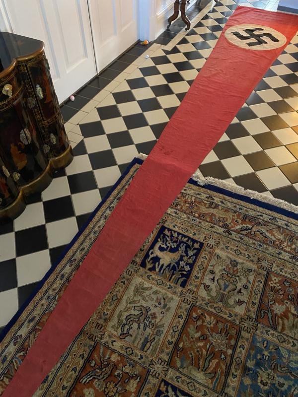 EXTREMELY LONG NSDAP/PARTY BUILDING 'STREAMER' FLAG DRAPE! — image 3