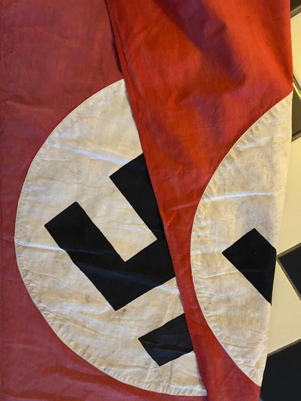 EXTREMELY LONG NSDAP/PARTY BUILDING 'STREAMER' FLAG DRAPE! — image 6