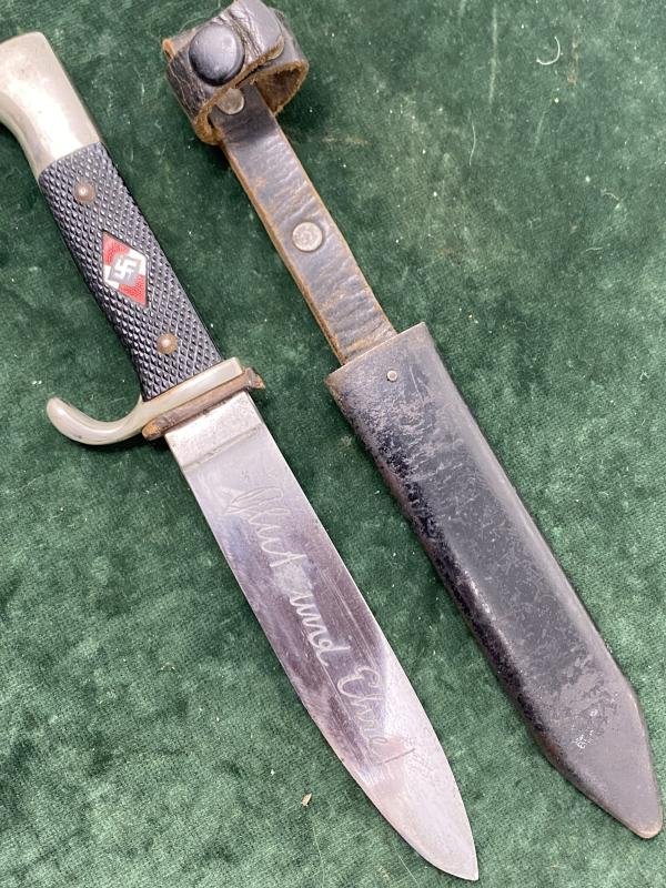 A FINE EXAMPLE OF A HITLER YOUTH KNIFE WITH FULL MOTTO BY EICKHORN. — image 6