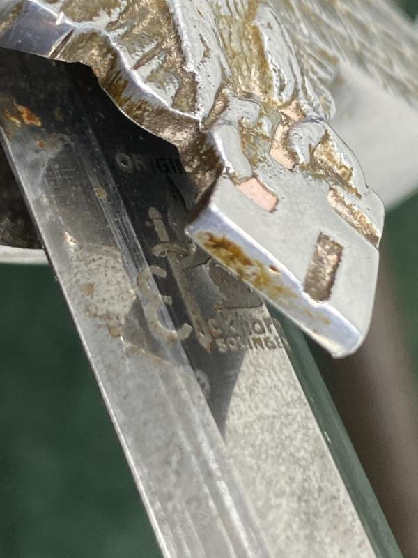 LUFTWAFFE 2nd Pattn. DAGGER BY EICKHORN WITH DISTRIBUTOR MARKED BLADE, HANGERS & KNOT. — image 10