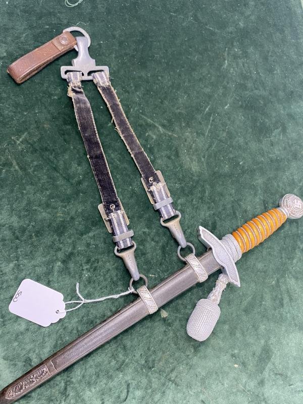 LUFTWAFFE 2nd Pattn. DAGGER BY EICKHORN WITH DISTRIBUTOR MARKED BLADE, HANGERS & KNOT. — image 6