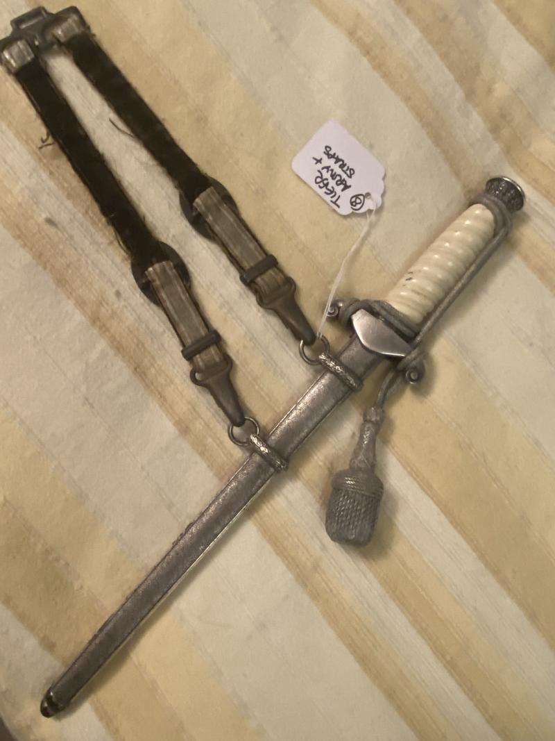 ARMY DAGGER WITH STRAPS AND KNOT BY TIGER. — image 5