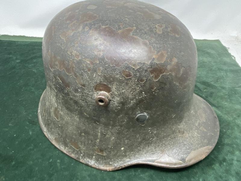 THIRD REICH M18 TRANSITIONAL STEEL HELMET. — image 6