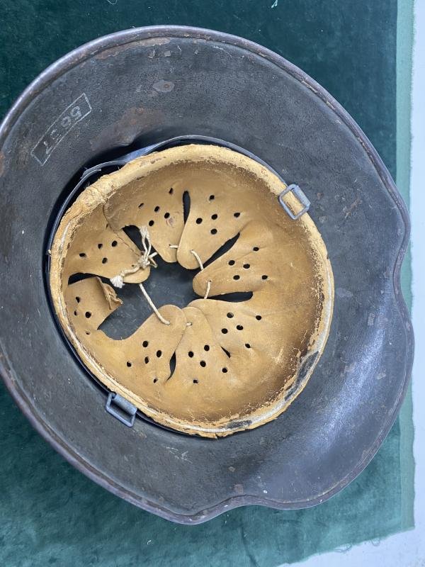 THIRD REICH M18 TRANSITIONAL STEEL HELMET. — image 8