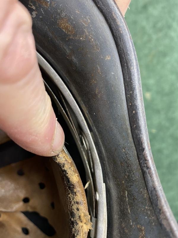 ORIGINAL M35 DOUBLE DECAL LUFTWAFFE HELMET. — image 10