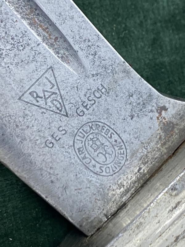 A UNIQUE OPPORTUNITY TO BUY A RAD OFFICERS DAGGER & A RAD HEWER TOGETHER FOR A SPECIAL PRICE, BOTH BY THE SAME MAKER!!!!!!!! — image 9