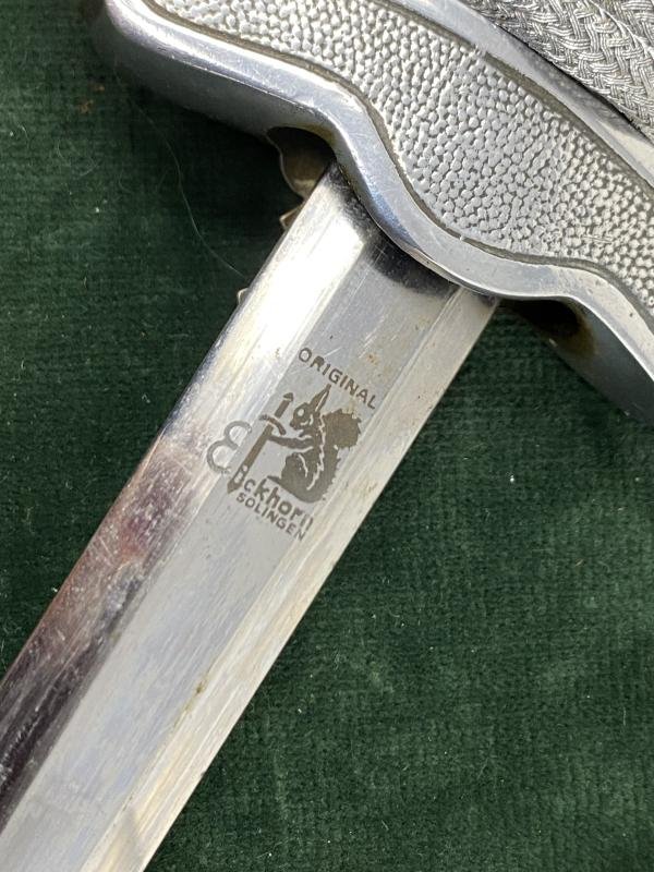 2nd Pattn. LUFTWAFFE DAGGER BY EICKHORN WITH GILDED SWAZ's , STRSPS & KNOT. — image 8