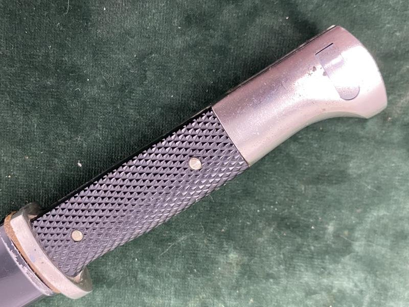 AN EXCELLENT EXAMPLE OF A LONG 'PIONEER' DRESS BAYONET. — image 6