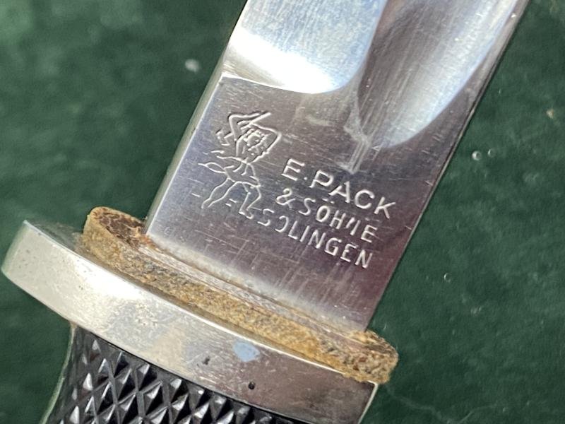 AN EXCELLENT EXAMPLE OF A LONG 'PIONEER' DRESS BAYONET. — image 8