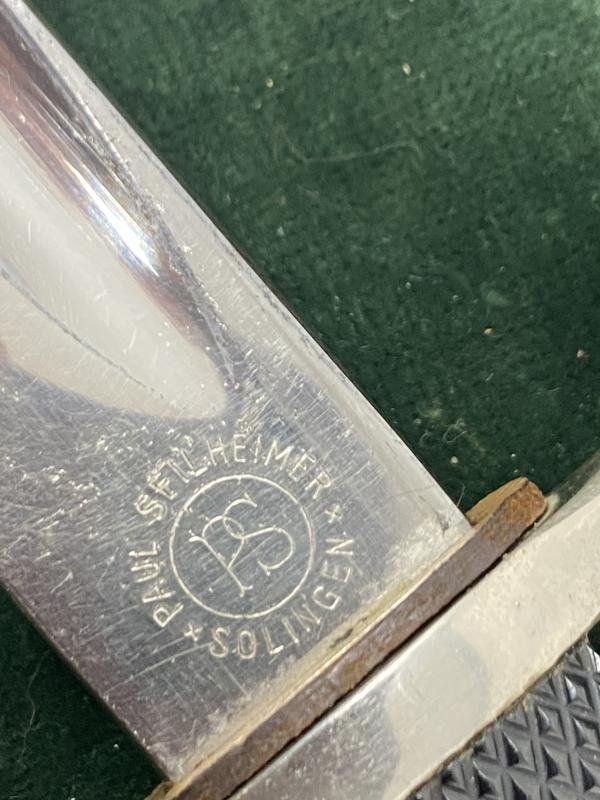 A LONG FIRE DRESS BAYONET COMPLETE WITH ORIGINAL FROG AND RARE PORTEPEE. — image 8