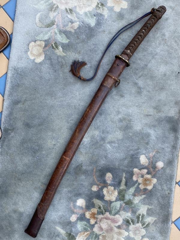 WW2 JAPANESE OFFICERS KATANA/SAMURAI SWORD WITH BATTLE COVER AND ORIGINSL 'KNOT' — image 2