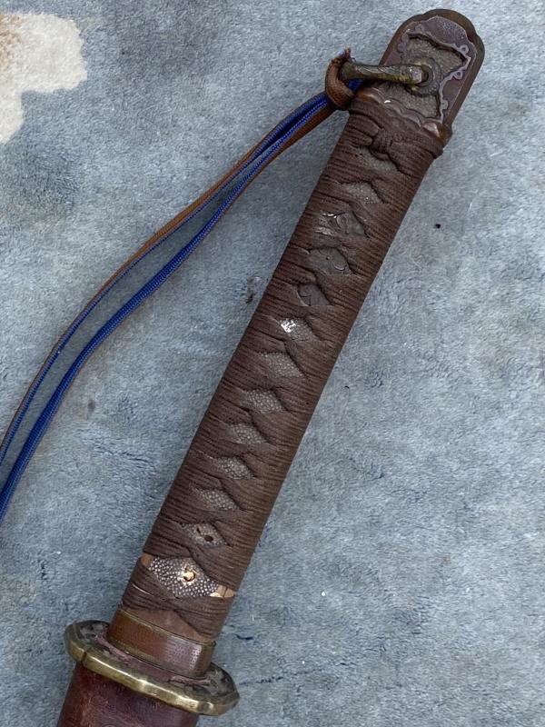 WW2 JAPANESE OFFICERS KATANA/SAMURAI SWORD WITH BATTLE COVER AND ORIGINSL 'KNOT' — image 3