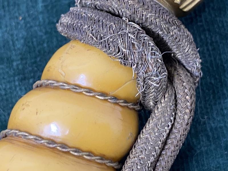 A WONDERFUL NAVY DAGGER BY WKC WITH ORANGE GRIP, HAMMERED SCABBARD, KNOT AND ORIGINAL HANGERS. — image 7