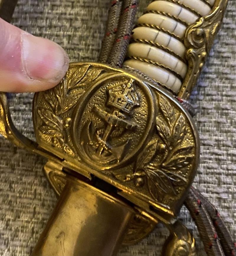 A BEAUTIFUL IMPERIAL NAVAL OFFICERS SWORD BY WK&C WITH ORIGINAL RED/BLACK KNOT. — image 4